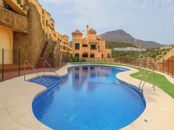 Apartamento Doña Lucia Resort - Apartamento em Estepona